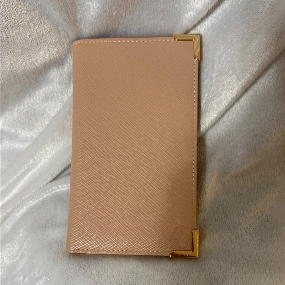 💖NWT Travel Wallet and Passport Holder by Glass Ladder & Co.💖